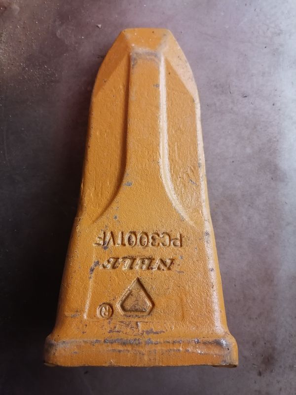DIAMOND NBLF Excavator Parts  Best Price And Strong  Bucket Tooth FOR PC300 EXCAVATOR
