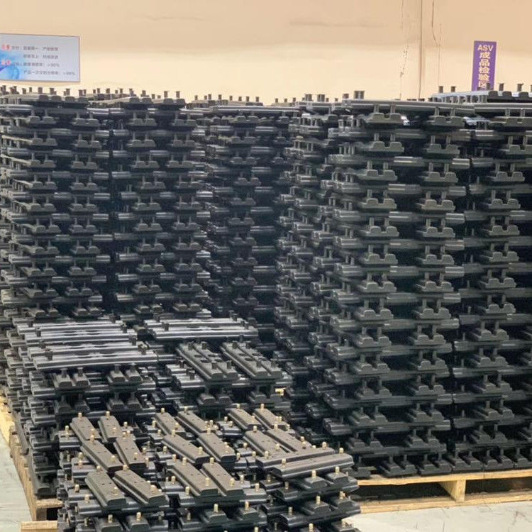 450mm/600mm Bolt-on Rubber Track Pads for PC30 PC40 PC45 PC60 PC75 Excavator Rubber Track Shoe Pads