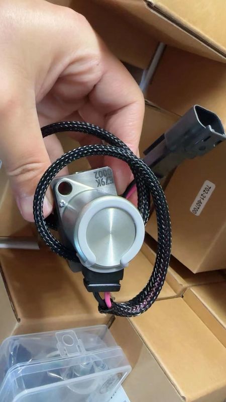 065726 Excavator Hydraulic Parts Pilot Valve Hydraulic Pump Solenoid Valve For PC200-7