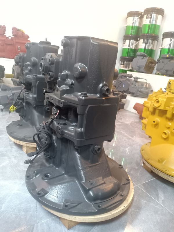PC200-7 Black Excavator Hydraulic Parts Piston Pump For NACHI Spare Parts