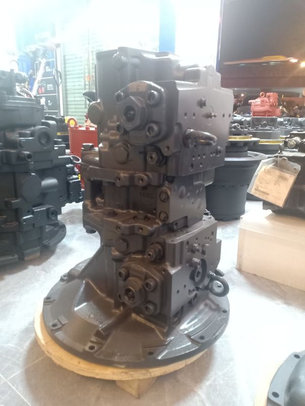 PC200-7 Black Excavator Hydraulic Parts Piston Pump For NACHI Spare Parts