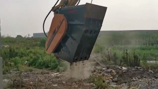 bucket crusher field rocks import hydraulic motor high vibration frequency crushing bucket