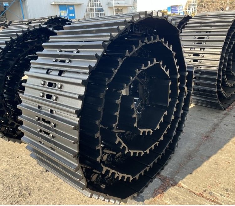Professional manufacturer of track shoe or link assembly for excavator machine Chassis parts