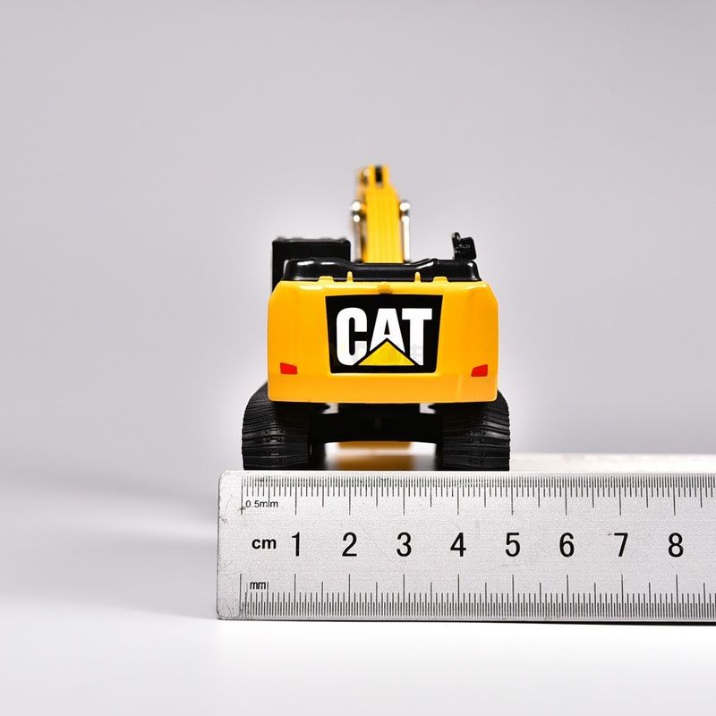 Premium Alloy Hydraulic Excavator Model Toy Replica for Ages 14 and Up Collection Gift