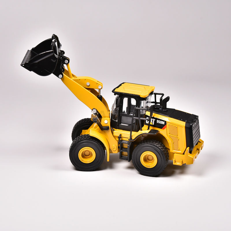 1/64 Scale CAT 950M Wheel Loader Diecast Alloy Model Caterpillar Construction Toy Gift