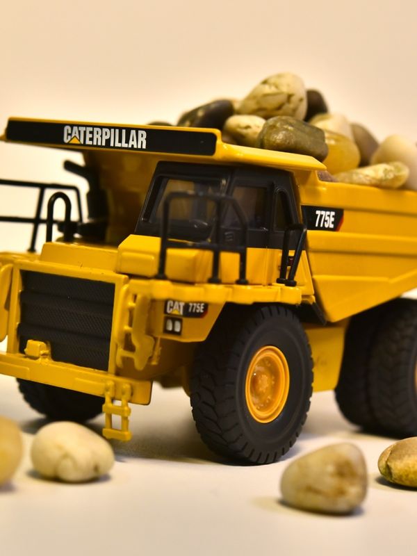 NORSCOT CAT775E Dump Truck 1/64 Scale Alloy Diecast Model Vehicle Collectible Decor