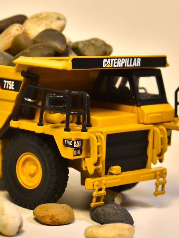 NORSCOT CAT775E Dump Truck 1/64 Scale Alloy Diecast Model Vehicle Collectible Decor