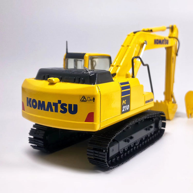 Komatsu PC200 PC210 1/50 Scale Metal Die Cast Excavator Model Collectible Decoration