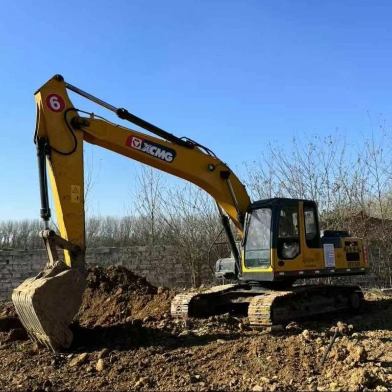 Used XCMG 215D 20 Ton Crawler Excavator Heavy Duty Industrial Construction Digger Machine