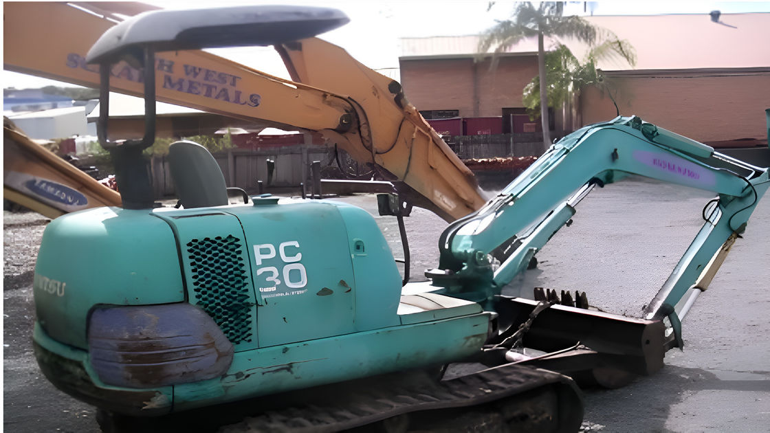 Well-Maintained Used Komatsu PC30-7 Mini Excavator ISO Certified for Construction and Landscaping