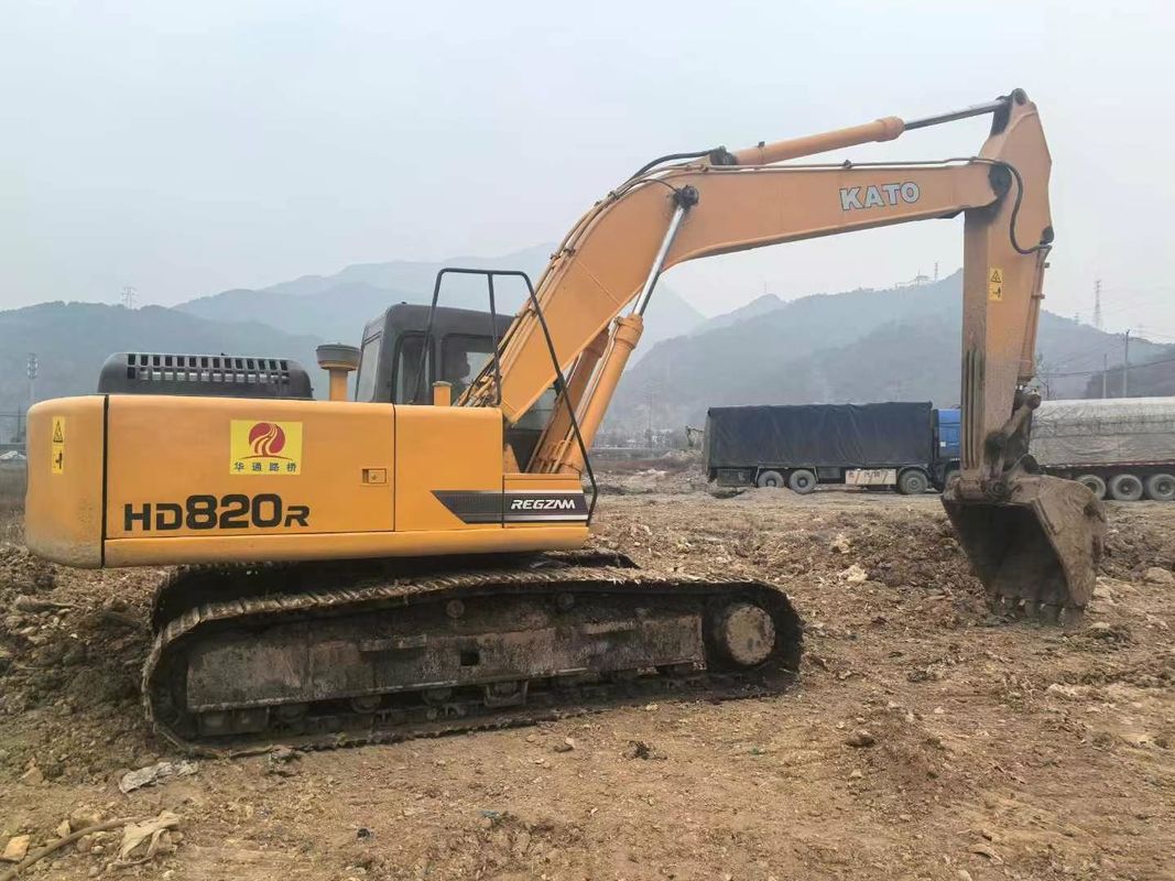 Used Kato HD820R Mini Excavator 8 Ton Capacity Full Service CE ISO Landscaping Utility