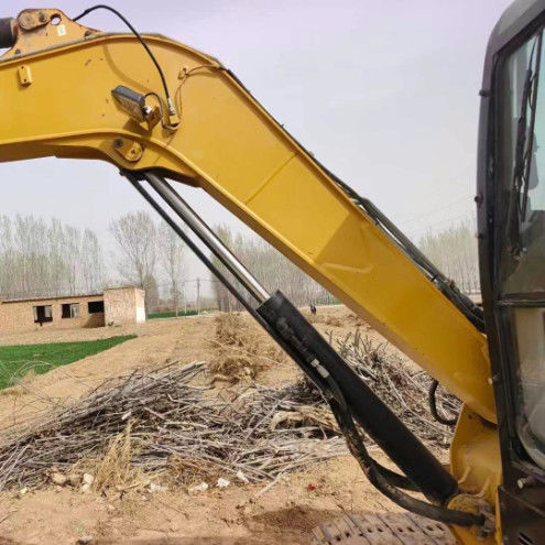 Used CAT 305.5E2 Mini Excavator 27.2kN Arm Digging Force Compact Robust Hydraulic Unit