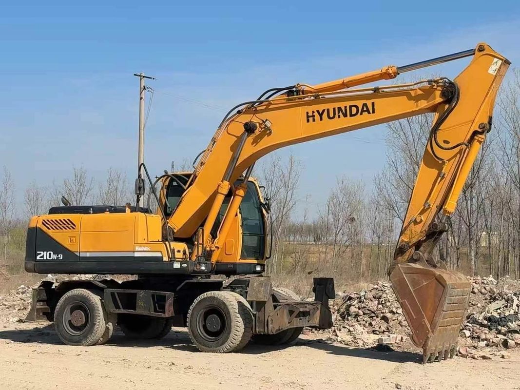 Used 2014 Hyundai 210-9 Wheel Excavator Reliable Condition For Sale Affordable Price