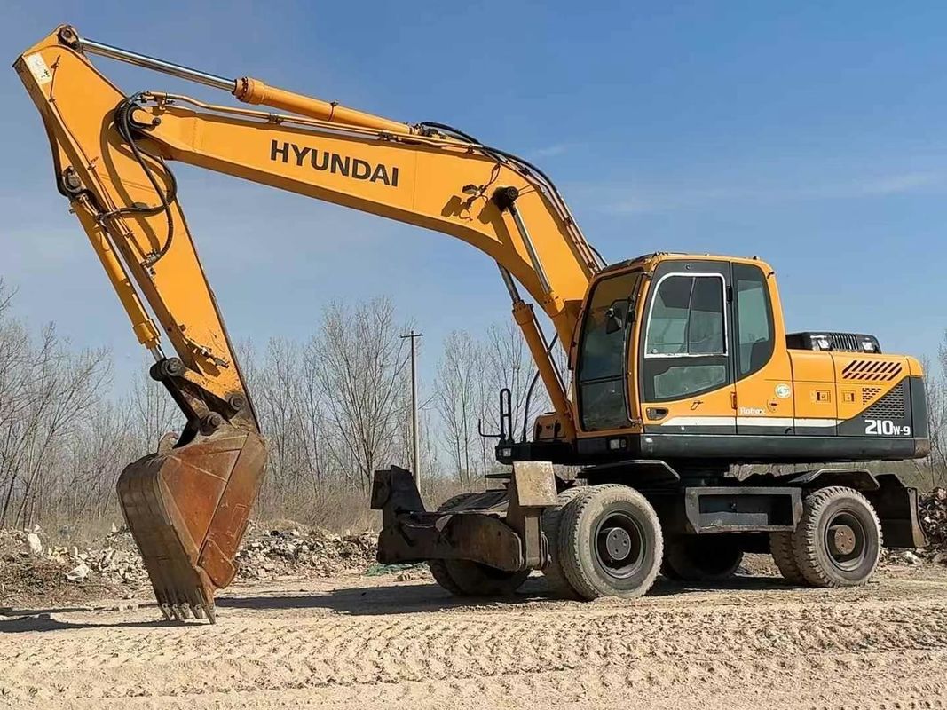 Used 2014 Hyundai 210-9 Wheel Excavator Reliable Condition For Sale Affordable Price