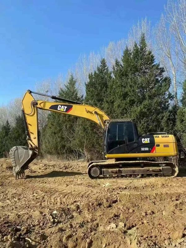 Used Caterpillar 323D Excavator Excellent Condition Ready for Heavy Construction Work