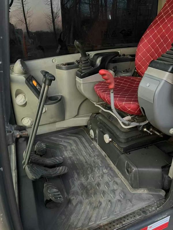 Used Volvo EC80 Performance Black Excavator For Heavy Duty Construction Project