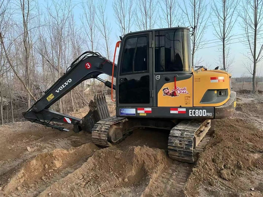 Used Volvo EC80 Performance Black Excavator For Heavy Duty Construction Project