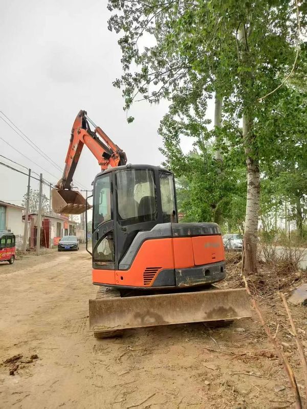 Used Hitachi ZX75-US Excavator 7.5 Ton Mini Digger Construction Machinery in Good Condition