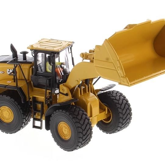 DM New 982 XE Wheel Loader 1:50 Scale Alloy Vehicle Model 85685 Diecast Masters