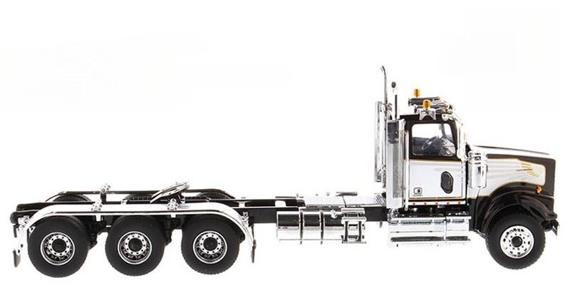 DM Western Star 4900 SF Day Cab Truck 1:50 Scale Model 71066 Collectible Diecast