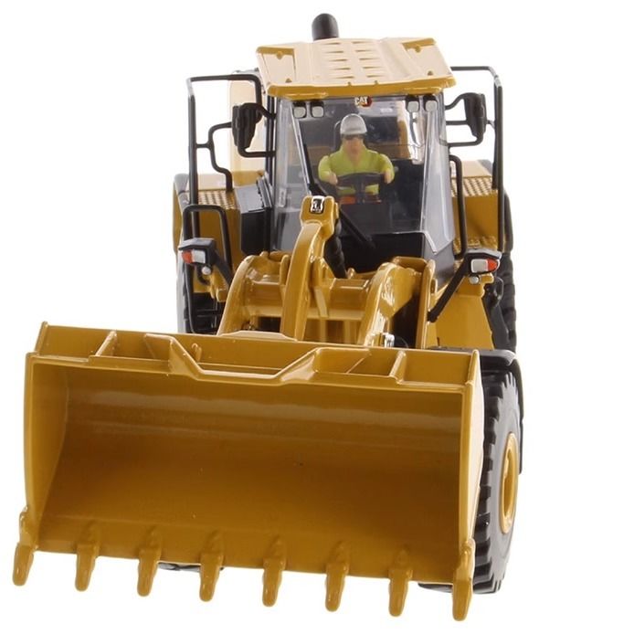 DM 1/50 Wheel Loader 966 GC Series Alloy Shovel Loader Model 85682 Collectible