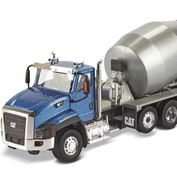 cat CT660 McNeilus Concrete Mixer Truck 1:50 Transport Series Diecast Model 85664