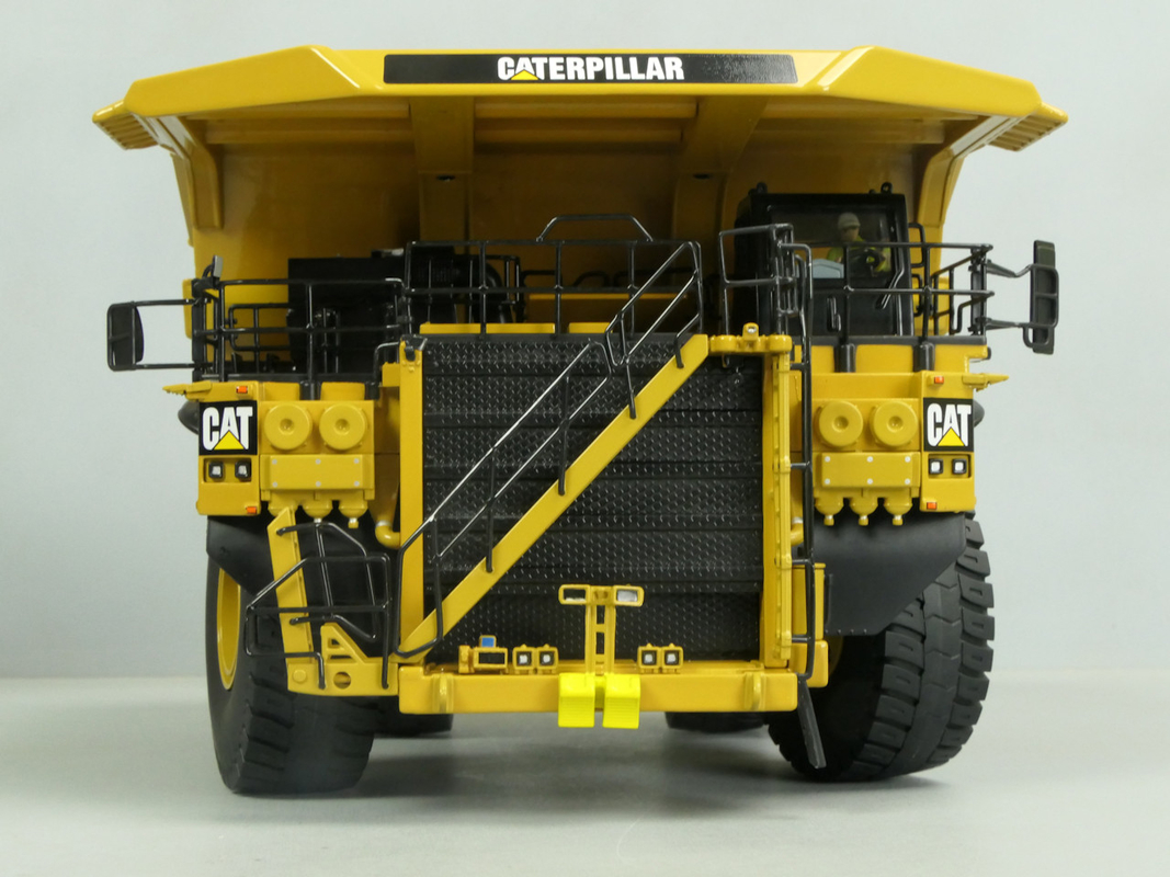 DM New 1:50 Scale CAT 797F Large Mining Dump Truck Die-cast Model 85655