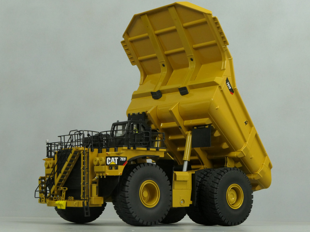 DM New 1:50 Scale CAT 797F Large Mining Dump Truck Die-cast Model 85655