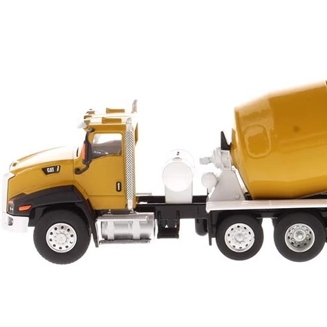 CT660 Concrete Mixer Truck 1:64 Scale Die-cast Engineering Vehicle DM Model 85632