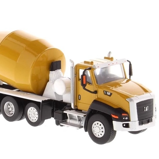 CT660 Concrete Mixer Truck 1:64 Scale Die-cast Engineering Vehicle DM Model 85632