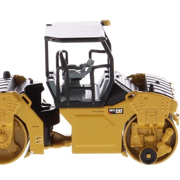 1:64 DM CB-13 Vibratory Roller Model Caterpillar Construction Engineering Vehicle 85630