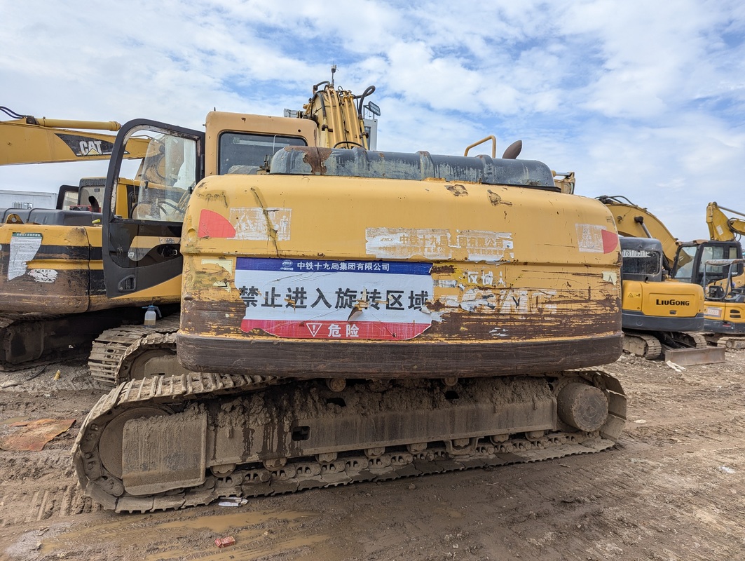 Used Liugong 922E 22-ton Class Hydraulic Crawler Excavator with High Torque and Well-Maintained for Heavy Construction