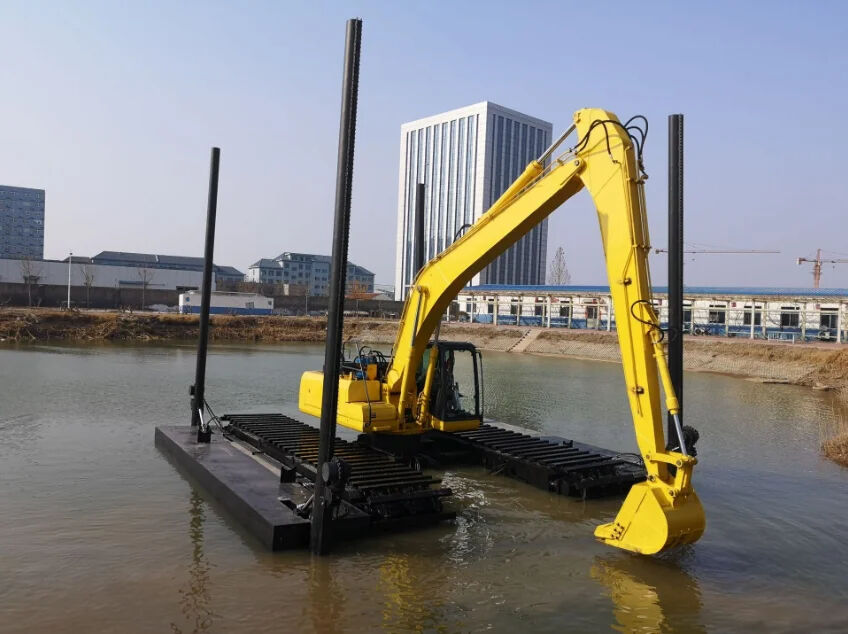 Customization Amphibious Excavator Pontoon Undercarriage Swamp Crawler Floating Platform for Excavators Supplier