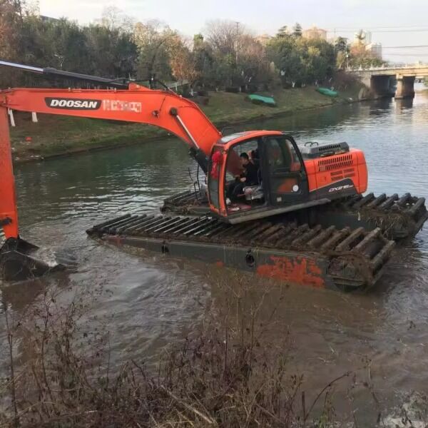Amphibious Excavator Pontoon Float Undercarriage with Crawler Chain for Reservoir Dredging Sand Gravel Soil Tanks