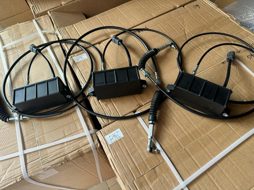 Excavator Engine Parts Throttle Motor Parts Acceleration Motor Controller Levers Construction Machinery Parts