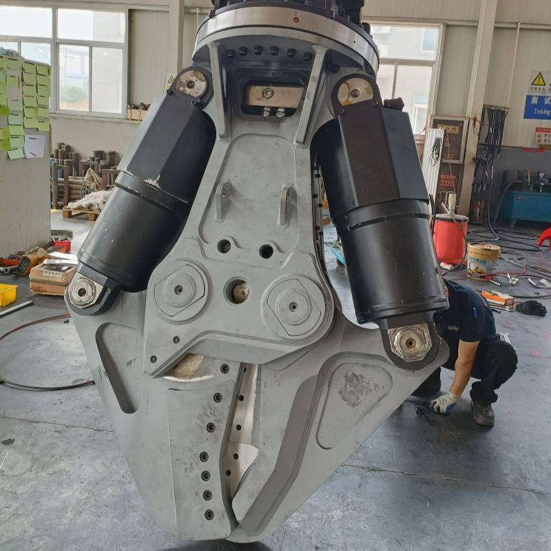 Factory Customize Heavy Duty Excavator Hydraulic Scrap Metal Shear Old Car Ship Shear Sharp Blade 360°Rotation Steel Bar Pipes Shear