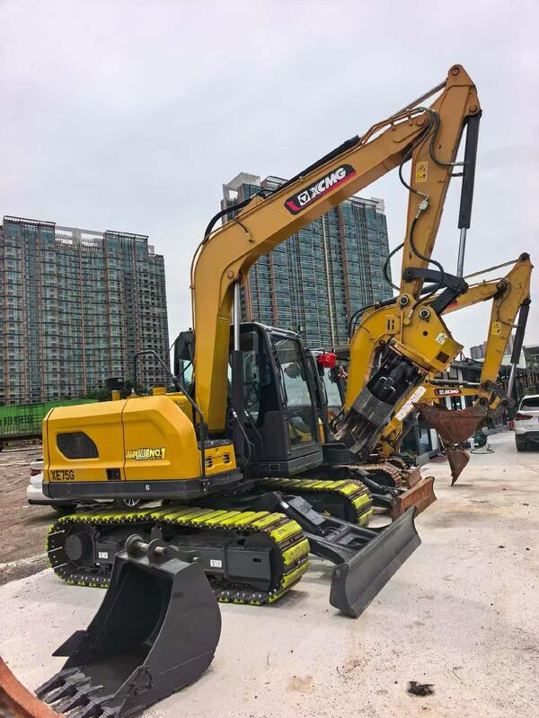98% New XCMG XE75G Excavator With Rubber Pad Track Shoe With Hydraulic Shear